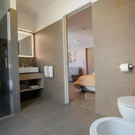 Hedy Апартаменты *