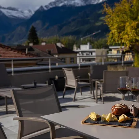 Hedy Апартаменты *